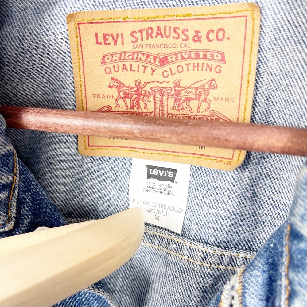 Levis Blue Denim Relaxed Trucker Jacket Mens Size M 7112 - Picture 6 of 11
